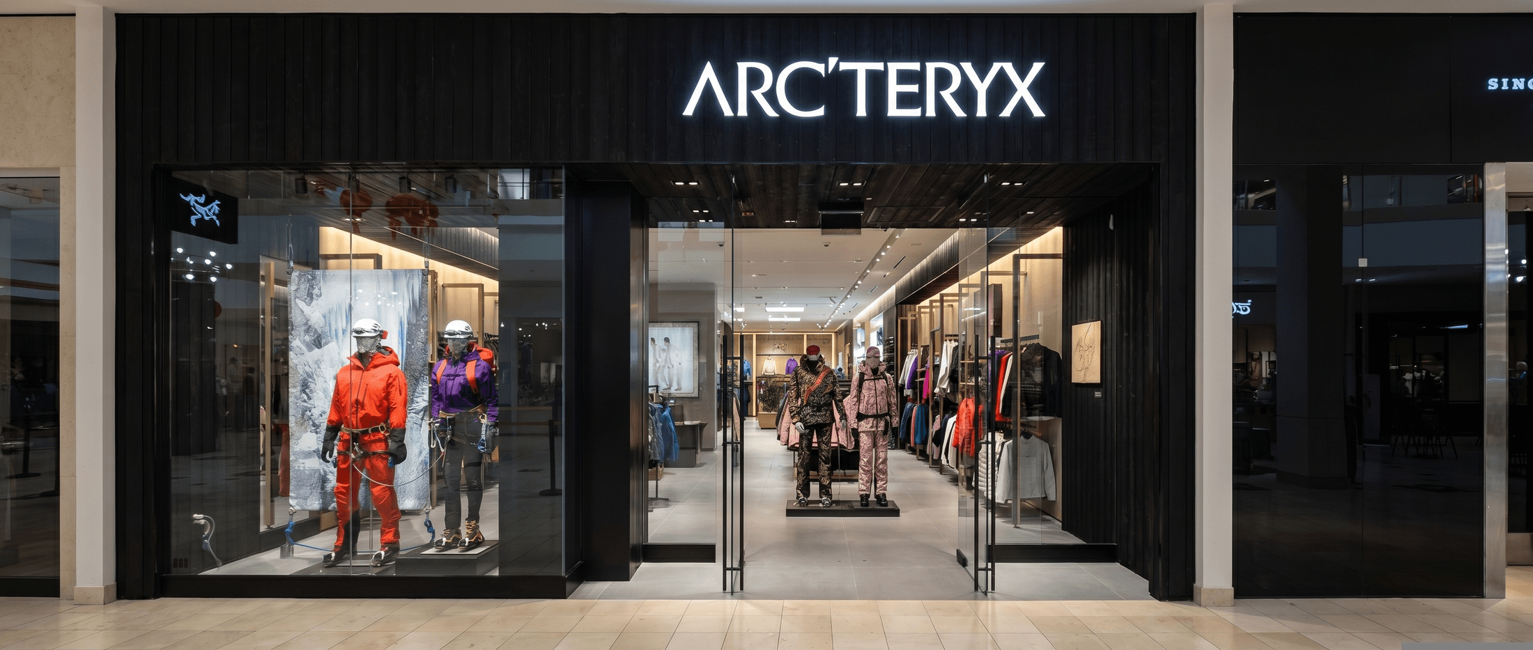 Arc'teryx Retail Display Buildout image 1