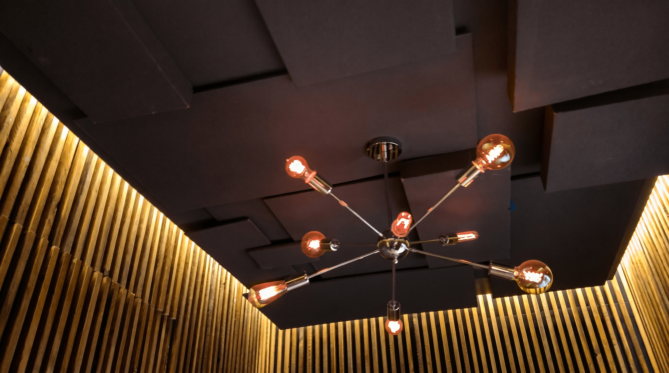 Staggered Wood Slat Ceiling