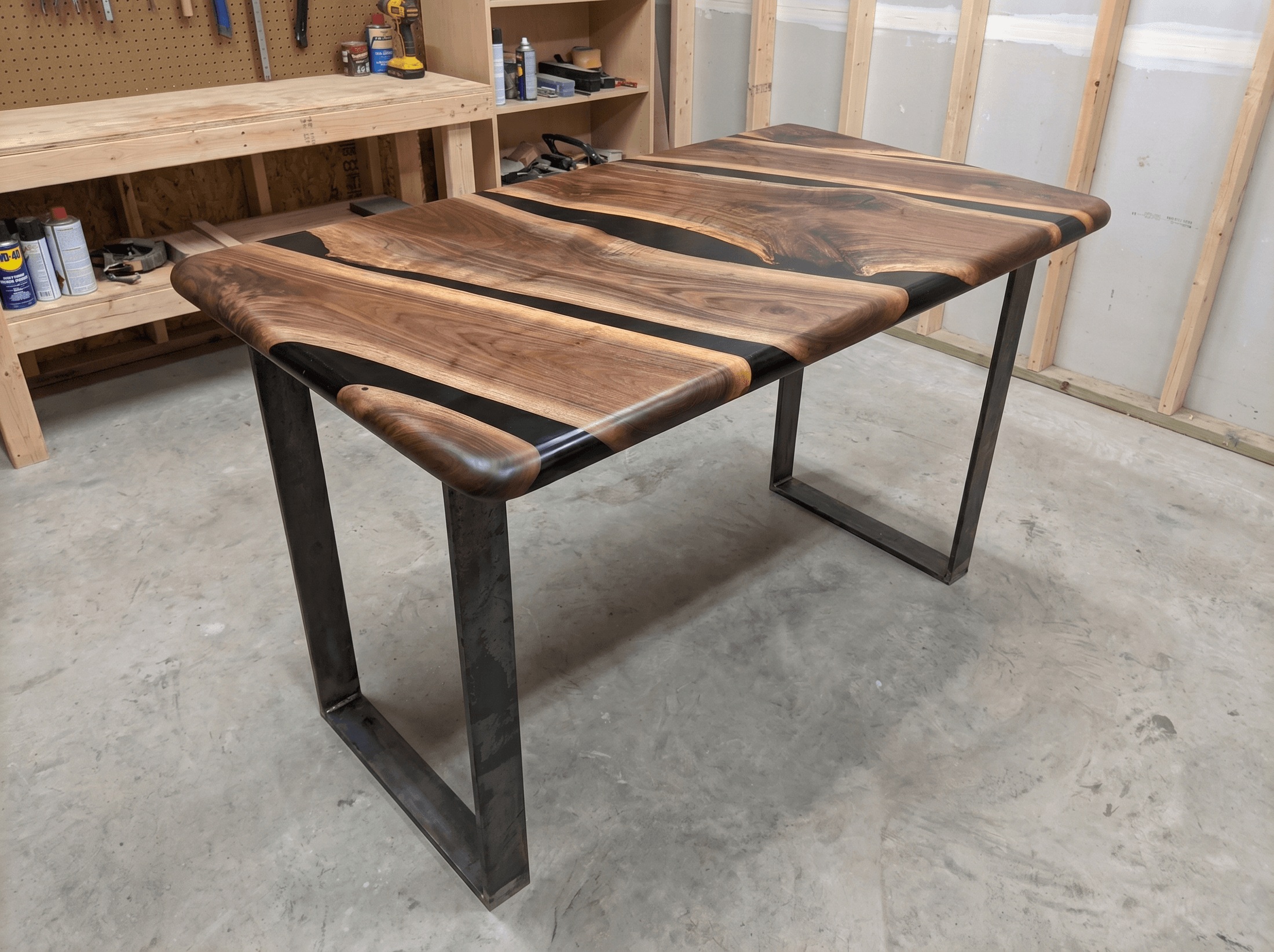 Live Edge Epoxy Table Workshop